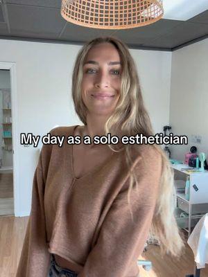 A fun & satisfying day in the salon #soloesthetician #dayinthelifeofanesthetician #estheticiansoftiktok #estheticiansoftiktok #estheticianmotivation #estheticianbigsis #estheticianinspiration #esthetician #aesthetician 