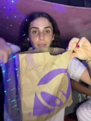 Taco Bell fort mukbang #eatanaroman #tacobell #fort #21jumpstreet #food 