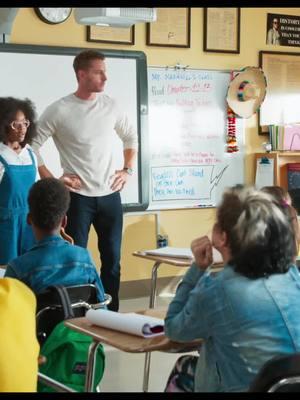 Teacher's Pet - Little (2019) - TM & © #UniversalPictures Jordan (Marsai Martin) begins her first day of school by hitting on her teacher, Mr. Marshall (Justin Hartley). Click the link in bio to watch the full movie. #littlemovie #marsaimartin #justinhartley #funnyscene #movieclips #awardsseason #betawards 