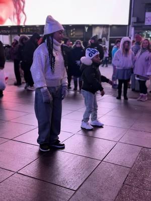 I always wanted a brother just like you @JuiceWithJakai 🥰🔥🙌🏽 #dancechallenge #gofriend #foryoupage #foryou #foryourpage #swagprincess #babygoat #lanilove #viralvideo #khalanisimon #swagtubefamily #famouskids #viral #fyp #lanilovetv #newyear #newyorkcity #newyork #timesquarenewyork #timesquare 