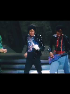 Mike Vibing with his brothers! #michaeljackson #thejacksons #fyp #onbeat #motown25 #dance #kingofpop 