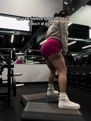 Y a ti qué te motiva todos los días para ir al gym y ser mejor cada día ? #motivacion #diciplina #constancia #dedicacion #gymrat #motivacionpersonal #sigueme_para_mas_videos_asi #tiktokviral #parati 