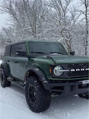 ❄️❄️❄️❄️ #bronco #bronconation #fordbronco #Snow #broncogirl 