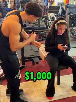 Can she bench press more than me for $1,000💪🏽⁉️ @Goblin Gear @Angelina🤍  #gym #viral #challenge #trend #fitnesschallenge #winmoney #mrbeast #money #win #bench #benchpress #funny #comedy #workout 