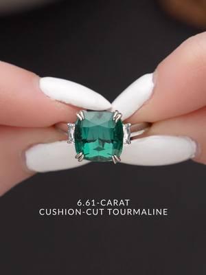 Showcasing a stunning 6.61-carat blue-green tourmaline set in a simple, classic setting, this fabulous ring allows the beautiful bi-color gem to take center stage. #tourmaline #OOTD #minneapolis #trends #fyp #foryoupage