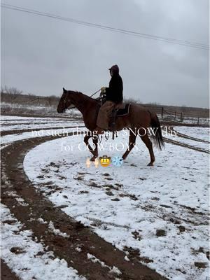 God BLESS cowboys!! 😍🙌🏻🤠❄️ #cowboy #rancher #sogodmadearancher #godbless #ranchlife #texasranches #snowingintexas 