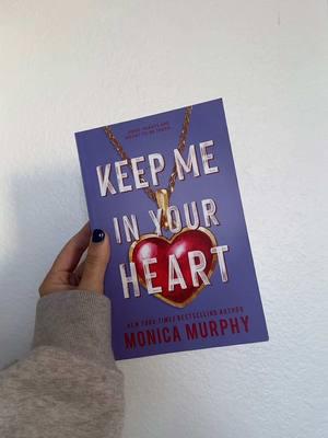 He’s so in love 🤭🤭 #monicamurphy #bookrecommendations #lancasterprepseries #bookrec #lancasterprep #romancebooks #keepmeinyourheart #grumpysunshineromance #grumpysunshinebook 