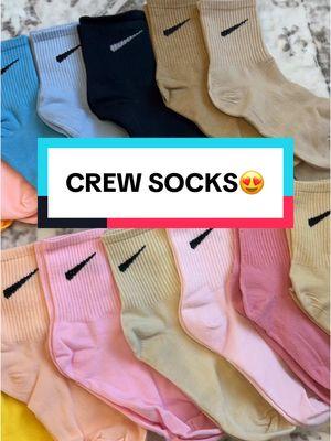 These are sooo cute & 30 pairs for that price?? I’m shook 😱 #socks #crewsocks #gymsocks #newyearnewaura 