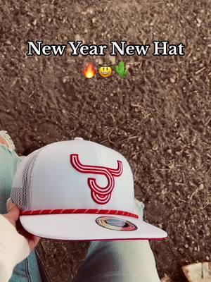 New year new hat 🔥🌵😮‍💨 #oxroar #oxroarbrand #westtexas #westernwear #tejano #nortenas #western #westernhat #hat 