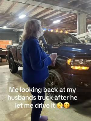 Curbs stood no chance 😎 #CapCut #fyp #couplegoals #dodge2500cummins #dodge2500 #diesel #foryou #trucksoftiktok 