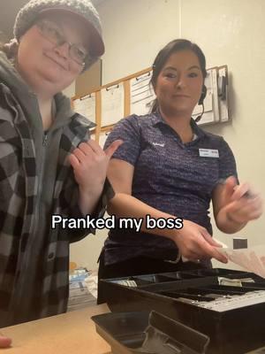 🤭😂 #work #workhumor #coworkers #boss #workprank #bossprank #wicked #comedy #makesomeonesmile 