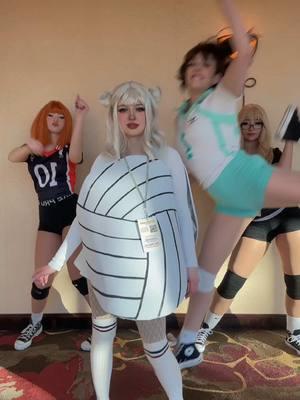 Haikyuu ref!!!!! @cat @kora.aura @･:*+.☆ Zya ☆.+*:• @seren #haikyuu #vollyball #haikyuucosplay #dancetrend #cosplay 