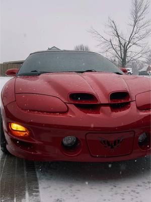 Red paint hits different in the snow 👌.                 #transamfirebird #firebird #pontiac #caredits #carscene #cars #carsoftiktok #fbody #fbodynation #ws6