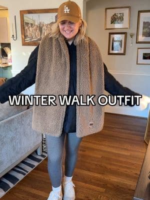 Cozying up!!!! #winterwalk #winteroutfit @abercrombie @UGG® @lululemon @HOKA @Alo Yoga 