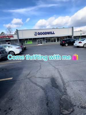 Come thrifting with me 🛍️ #thrift #thrifted #thrifting #thriftshop #thriftstore #comethriftingwithme 