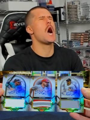 📖 MIKE TROUT, JUAN SOTO & JULIO RODRIGUEZ TRIPLE THREADS BOOK RELIC AUTO! 📖 Just pulled this breathtaking 3-player masterpiece from 2024 Triple Threads! Three of baseball’s biggest stars on one incredible card—absolute fire for collectors. 🌟 Who’s ready to chase more iconic hits like this? 🚀 Join our next live break and see what treasures await! 💥#acwcards #sportscards #baseballcards #toppsbaseball #triplethreads