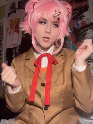 headlock!!!! :3 :3 :3 :3 - - #ddlccosplay #ddlc #dokidokilitertureclub #dokidoki #natsuki #natsukiddlc 