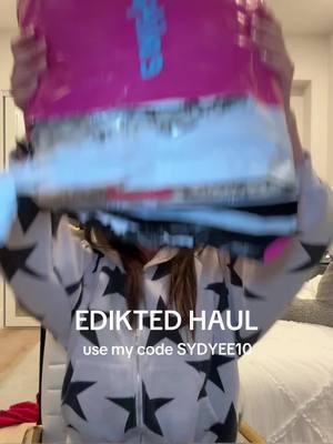 my favorite @Edikted haul! use my code SYDYEE10 for your next order #edikted #ediktedad #ediktedoncampus 