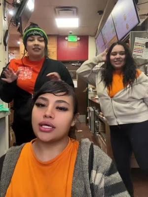 Work tings 🐓@Daniah Rivas @Neva Montano #popeyes #foryoupage #workvibe