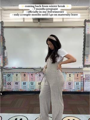 let’s see how teaching in my 3rd trimester goes these next couple months 🤭🤰🏻🤍 #teachersoftiktok #tiktokteachers #teacherlife #tiktokteacher #teachertok #iteach #teacherhumor #pregnant #pregnanttiktok #pregnantlife #pregnanttok #pregnantteacher 