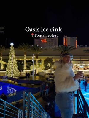 Such a fun option for a family activity or date night 🤍❄️ @Fontainebleau Las Vegas #whattodoinvegas #datenight #funactivities #lasvegas #IceSkating #winteractivities 