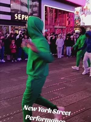 New York City Street Performance 42st Broadway Filmed By #mikemerone#80dancechallenge #tictocfun