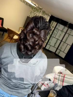 Clase presencial en Kansas city Kansas! Mándame mensaje por Instagram!  #quince #quinceanera #quinceahairandmakeup #quincehairstyle #quinceanerahairstyle #quinceañerahairstyle #hairclass #peinados #peinado #clasedepeinados #quinceañera #xv #quincehair #quinceanerahair #quinceañerahair #xvaños #kansas #kc 