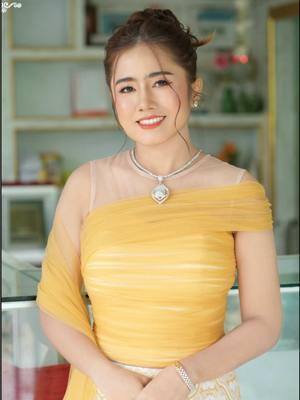 မိတ်ကပ်ဆံပင်ပြင်ဆင်မှုလေးပါရှင် #yatimakeupartist #tk81weddingstudio #makeuptransformation #professionalmakeupartist @Tk81 Wedding Studio (Pyawbwe) 