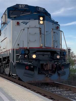 P32-8 staring 504, 517, and 519 #indiana #railfanning #railroading #traintok #amtrak #dash8 