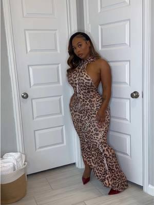 Okay wait cus this dress ain’t have no business looking this goodt! 🤤😩😍 #womensdresses #OOTD #dotd #dresstryon #leoparddress #datenightoutfit #valentinesdaydress 