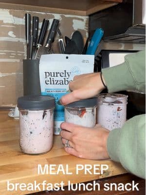 Breakfast + lunch + snack prep for the week 🍓🧀🐟 #mealprep #teachermeals #breakfast #lunchboxideas #yogurtbowls #budgetmeals #mommealprep #easymeals 