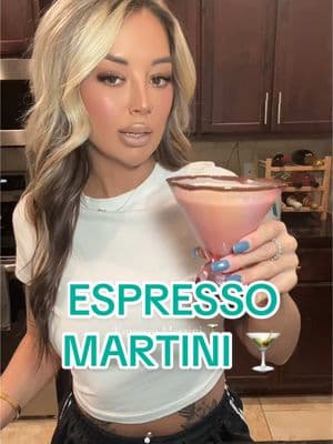 Tini Time 🍸 #espressomartini #espresso #drink #drinktok #martini #makeadrink #fyp 