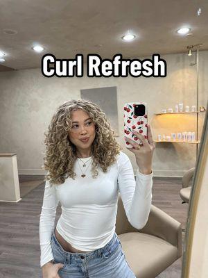 curl refresh with curly bangs 👩🏼‍🦱✨ #curlrefresh #curlyhair #curlybangs @Olaplex @Hairitage by Mindy @K18 Hair @Kérastase 