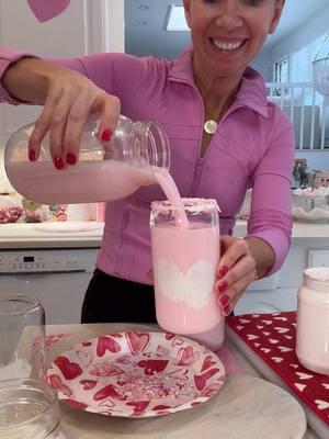 STRAWBERRY HEART 💕❤️ MARSHMALLOW HACK!! The only way to serve milk to your family for Valentine’s Day!! how cute is this? It’s so easy to do and my kids always absolutely love it. Also love getting them strawberry milk for Valentine’s Day. It was always my favorite growing up!! happy Valentine’s Day !! For me It’s a whole season!! Love you guys! Xoxo #ValentinesDay #valentines #valentinesrecipes #hacks #hack #MomsofTikTok #LearnOnTikTok 