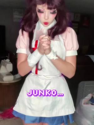 I got scared after this video cause it was like 230 at night and went to my room #mikantsumiki #mikan #tsumiki #tsumikimikan #danganronpa #sdr2 #dr2 #danganronpa2 #junkoenoshima #monokuma #mikantsumikicosplay #dr #hajimehinata #nagitokomaeda #foryou #fyp 