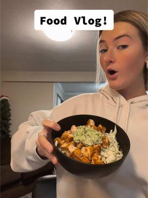 Food Vlog! 🍳🥑🍊 Recipe - https://thesaltymarshmallow.com/best-homemade-alfredo-sauce/ #Recipe #cooking #nutrition #college #student #dietetics #whatieatinaday #foodies #foodvlog #healthy #chickenalfredo #guacamole #celsiusofficial #celsius #realistic #diet #fyp #foryoupage #trending @@CelsiusOfficial 