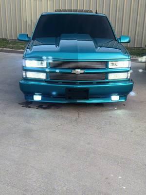 The obs been put up for too long think its time for it to come out🤧 #droppedtrucks #silveradonation #paintedwindows #obs #kansastiktok #deafbonce #trokiando #fyp 