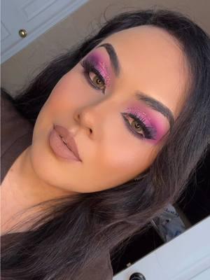 #pinkandpurpleeyeshadow #pinkeyeshadow #purpleeyeshadow #pinkmakeuptutorial #makeuptutorial #tutorialdemaquillaje #ideasdemaquillajes #maquillajes2025  #maquillajedeojos #maquillaje #paratii 