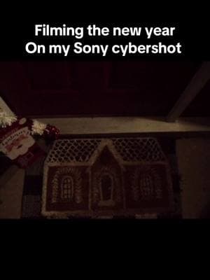 (: filming new years on my Sony cybershot #digitalcamera #camera #sony #sonydsc #cybershot #memory #memoryunlocked #shortfilm #film #cinematography #2025 #newyears #friends #fyp #xybca 