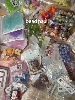 the camera beadsss are fire 🔥 #beads#beadhaul#beadedjewelry#beadtok#charms#temufinds #glassbeads #sanrio#hk#fyp##asmr