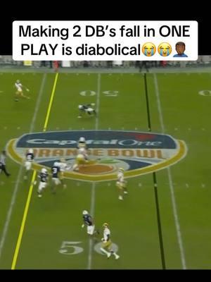 Making 2 DB’s fall in ONE PLAY is diabolical😭😭🤦🏾‍♂️ #notredame #notredamefootball #thaddboii #ohlawd 