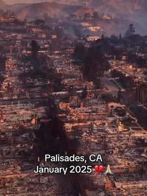 #losangeles #hollywood #hollywoodhills #wildfires #statiuniti #la #statiuniti #california #hollywood #news #usa #italianinelmondo #italianiallestero #foryoupage 