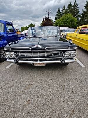 1959 Chevy El Camino!!! #hotrod #cleancar #musclecar #musclecars #carsoftiktok #unique #cars #v8 #sweetcar #classiccar #chevy #car #pickup #elcamino #pickup #truck #cartruck #1959 #trucktok 