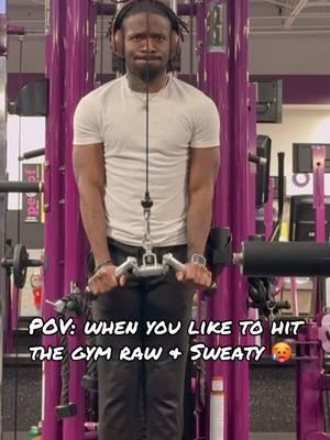 Who else like hitting it raw? 💦🤷🏾‍♂️ #gym #planetfitness #fyp #dirty #soulj #souljofficial #early #workout #fitness