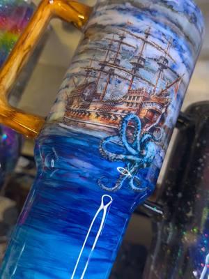 Working hard for the live sale on Saturday 🥳🥳🥳🥳 #krista_halfdozendesigns #kristahdd #halfdozendesigns #epoxy #epoxytumbler #tumbler #tumblerart #livesale #live #pirate #pirateship #handpainted #art #artist 