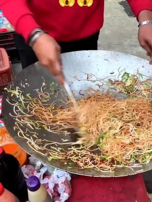 #streetfood #foodstreet #foodreview #streetfood_world #food #Foodie #foodtiktok #foodworld #foodporn #indianstreetfood #beststreetfood #indianfood #indianstreetfood #americanstreetfood #losangelesfood #newyorkfood #viral #video #fyp 