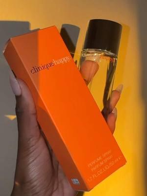 #giftedbyclinique @Clinique a boost of happiness!  #cliniquehappy #fragrance #citrusperfume #freshfragrances #perfumetok #coffeegate #fragrancecommunity 