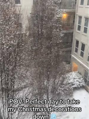 Snow Day In Atlanta ❄️ #snowday #atlantageorgia #atlantasnow #fyp #fypシ゚viral #decorations #snowedin #fypツ #movewithpurpose 🤍