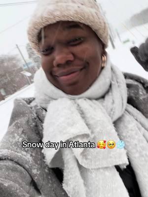 I already built a snowman & had a snowball fight with myself ❄️😂😂 #beingmshaywood #beingshaniece #fy #fyp #teachersoftiktok #teacherlife #teachertok #teachers #teachersontiktok #teachers #atlanta #snowday #atlantageorgia #snowman #snowinatlanta 