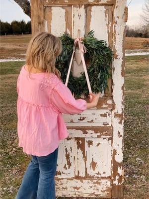 Meet Spring Love 🌸🍃 The perfect blend of elegance and charm for your home!  Limited quantities—add this beauty to your space today! 💕  #SpringLoveWreath #HandcraftedDecor #valentinesdaygift #valentineday #decor #homedecor #loveisintheair #wreath #farmhousewreath #farmhousestyle #doorwreath #frontdoorwreath #barrelofwreaths #shopsmall